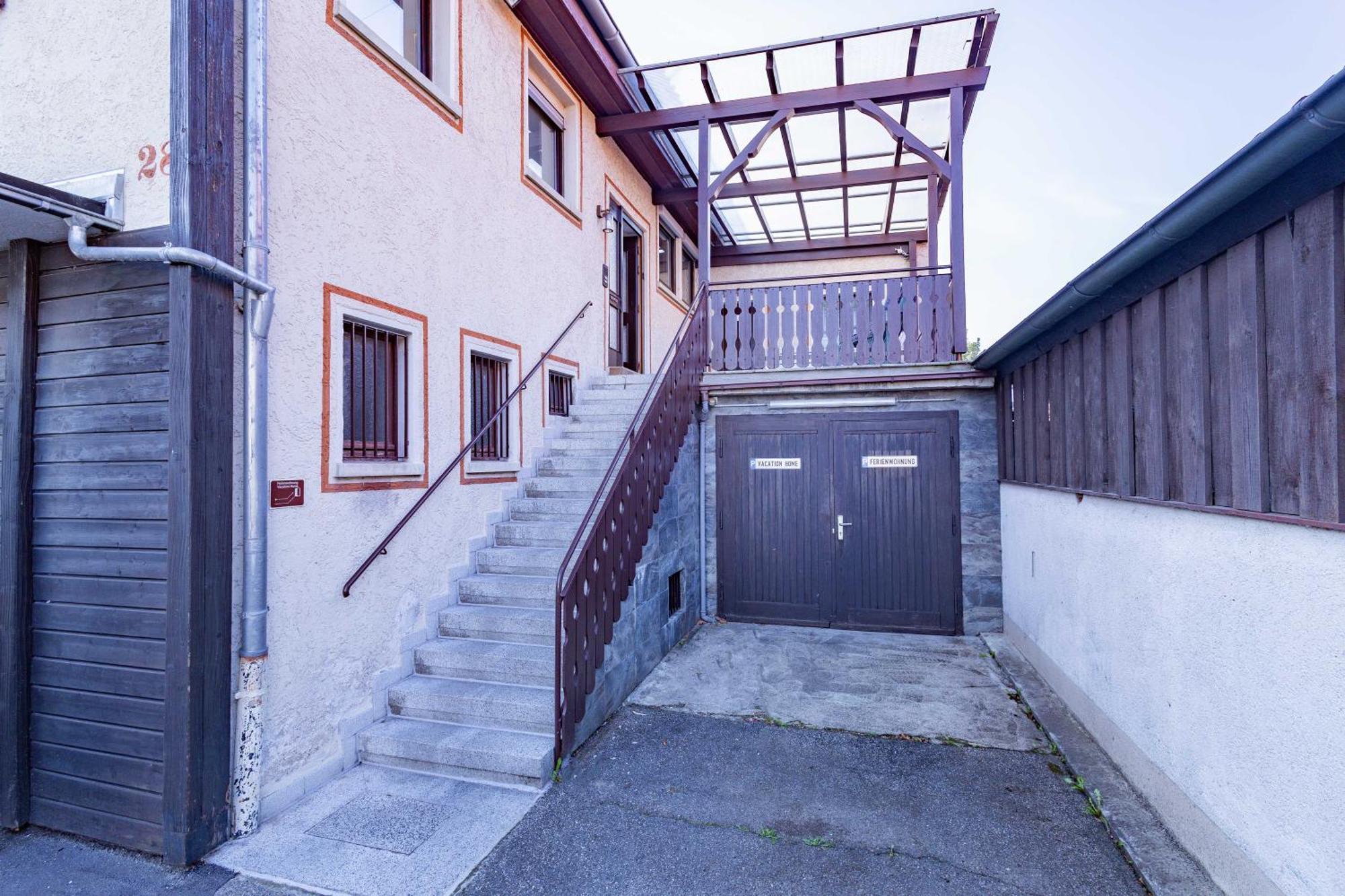 Charmante -altes Kino- 2sz-2bad-terrasse-netflix Apartment Baden-Baden