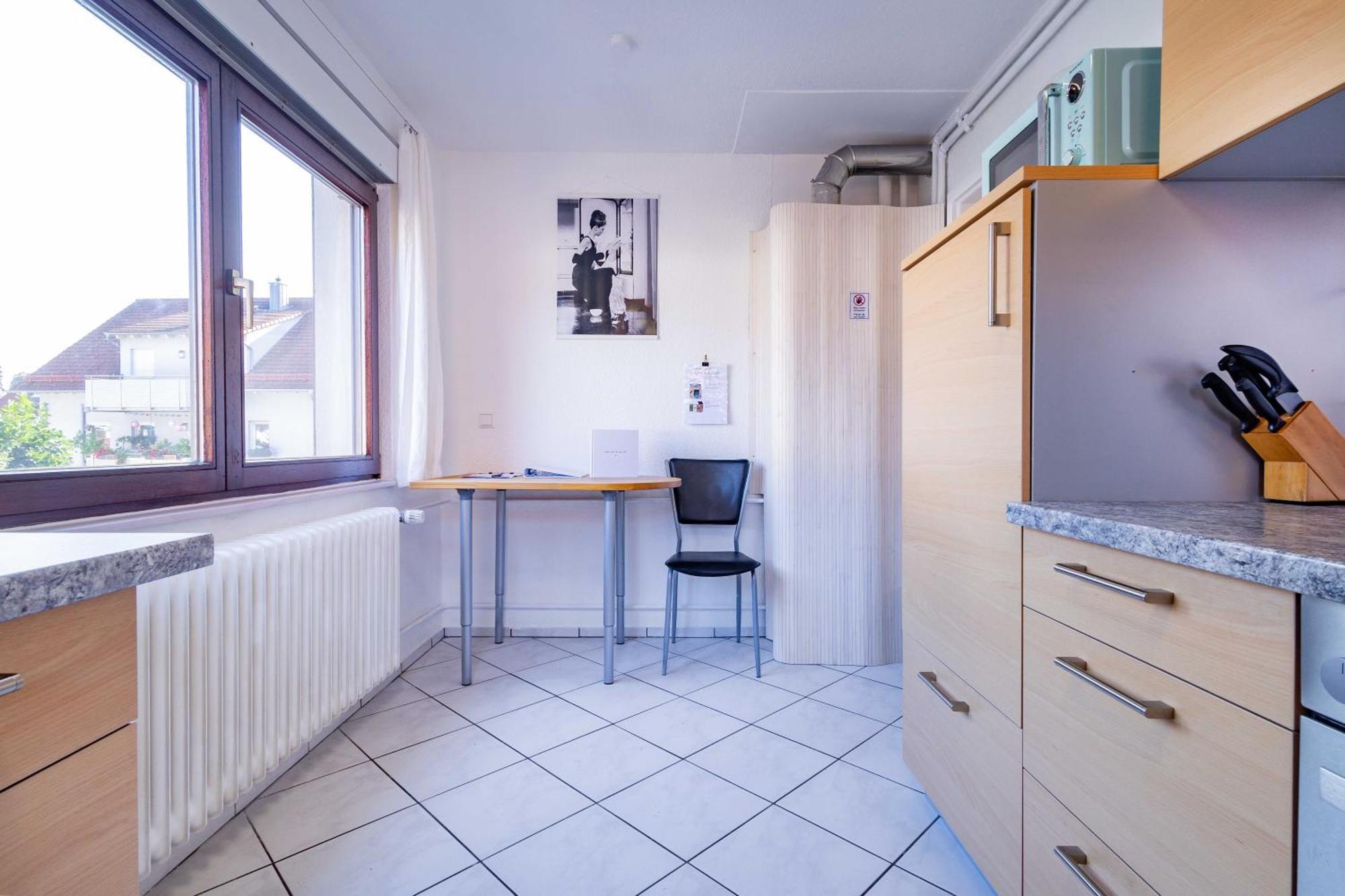 Apartment Charmante -altes Kino- 2sz-2bad-terrasse-netflix Baden-Baden