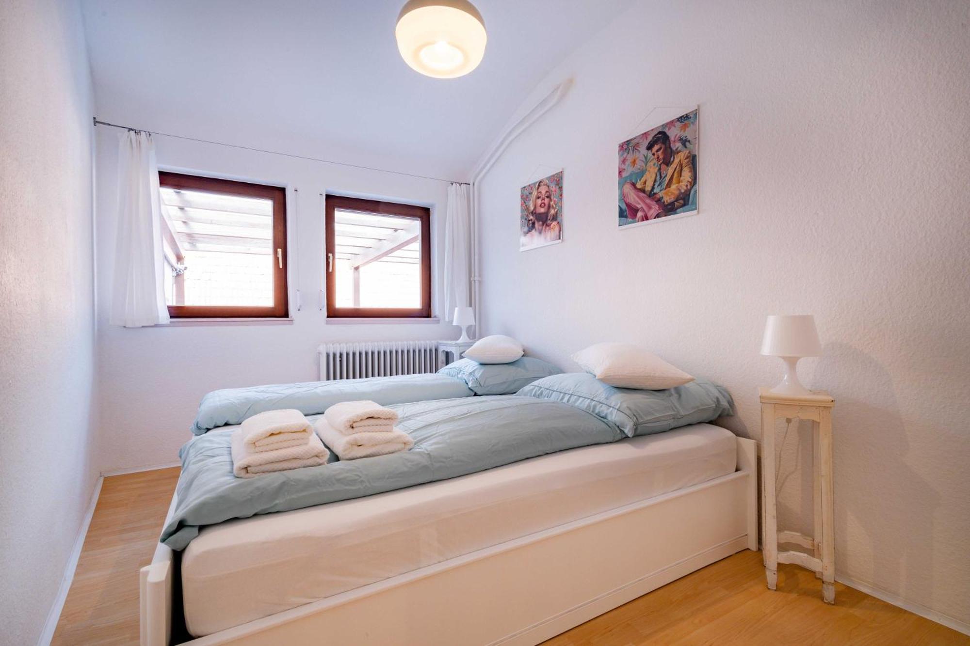Charmante -altes Kino- 2sz-2bad-terrasse-netflix Apartment *