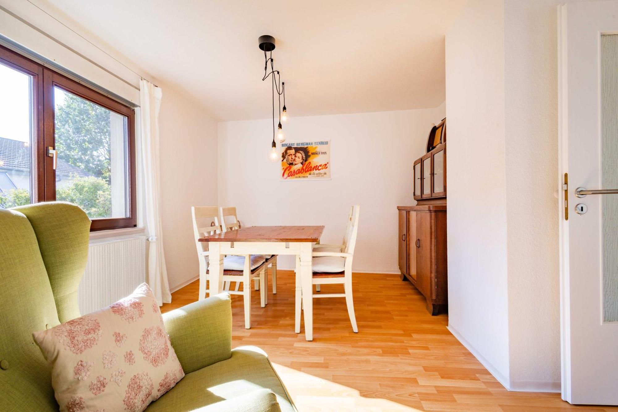 Charmante -altes Kino- 2sz-2bad-terrasse-netflix