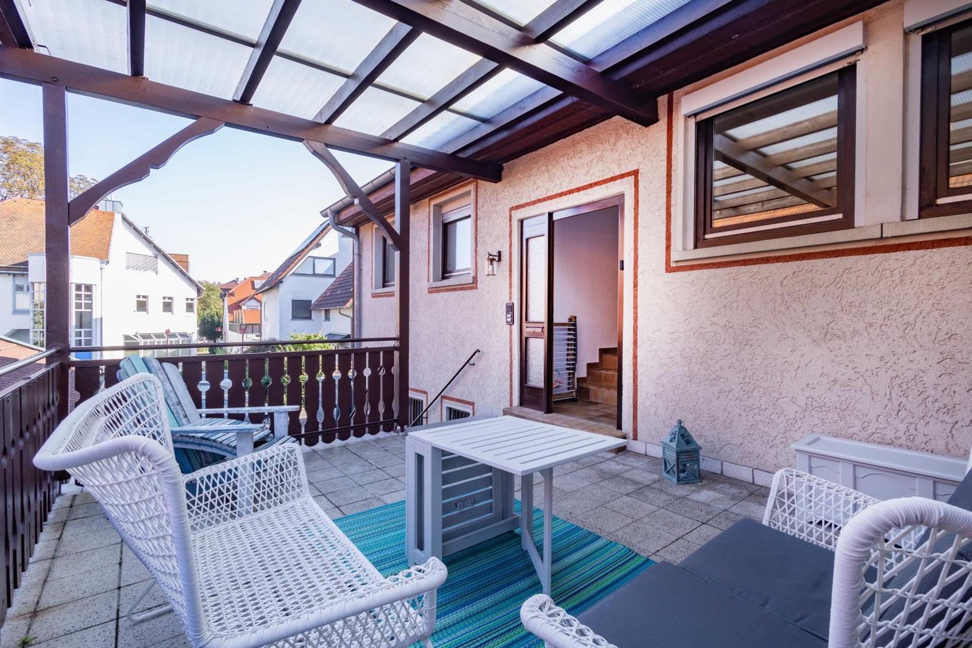 Charmante -altes Kino- 2sz-2bad-terrasse-netflix Apartment